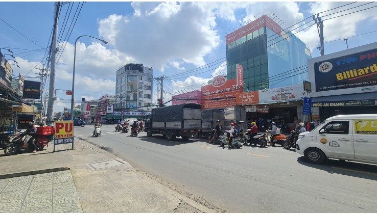 HIẾM-Cho thuê nhà Mặt Tiền Nguyễn Ảnh Thủ 240m2-NGAY NGÃ TƯ-